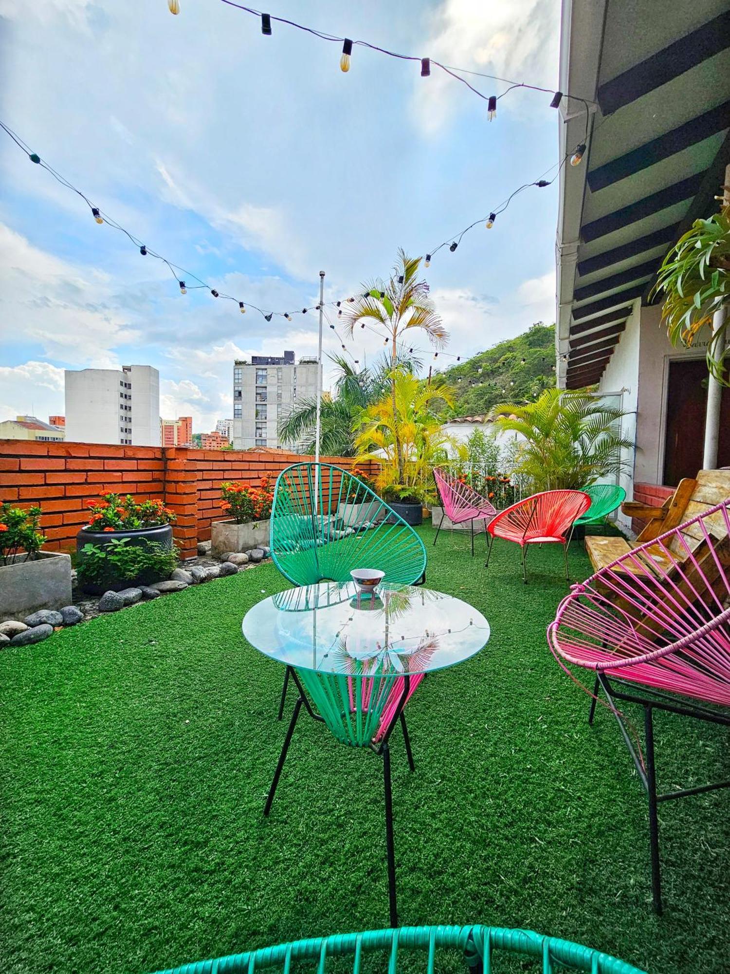 Roof Hostel Cali Esterno foto