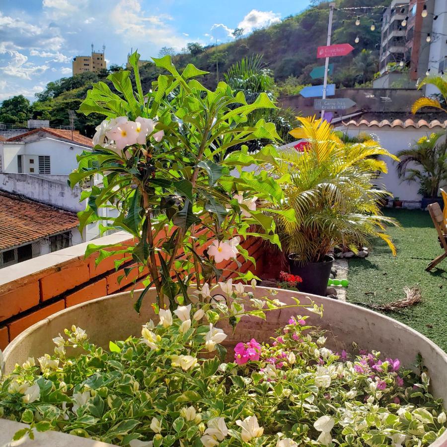 Roof Hostel Cali Esterno foto